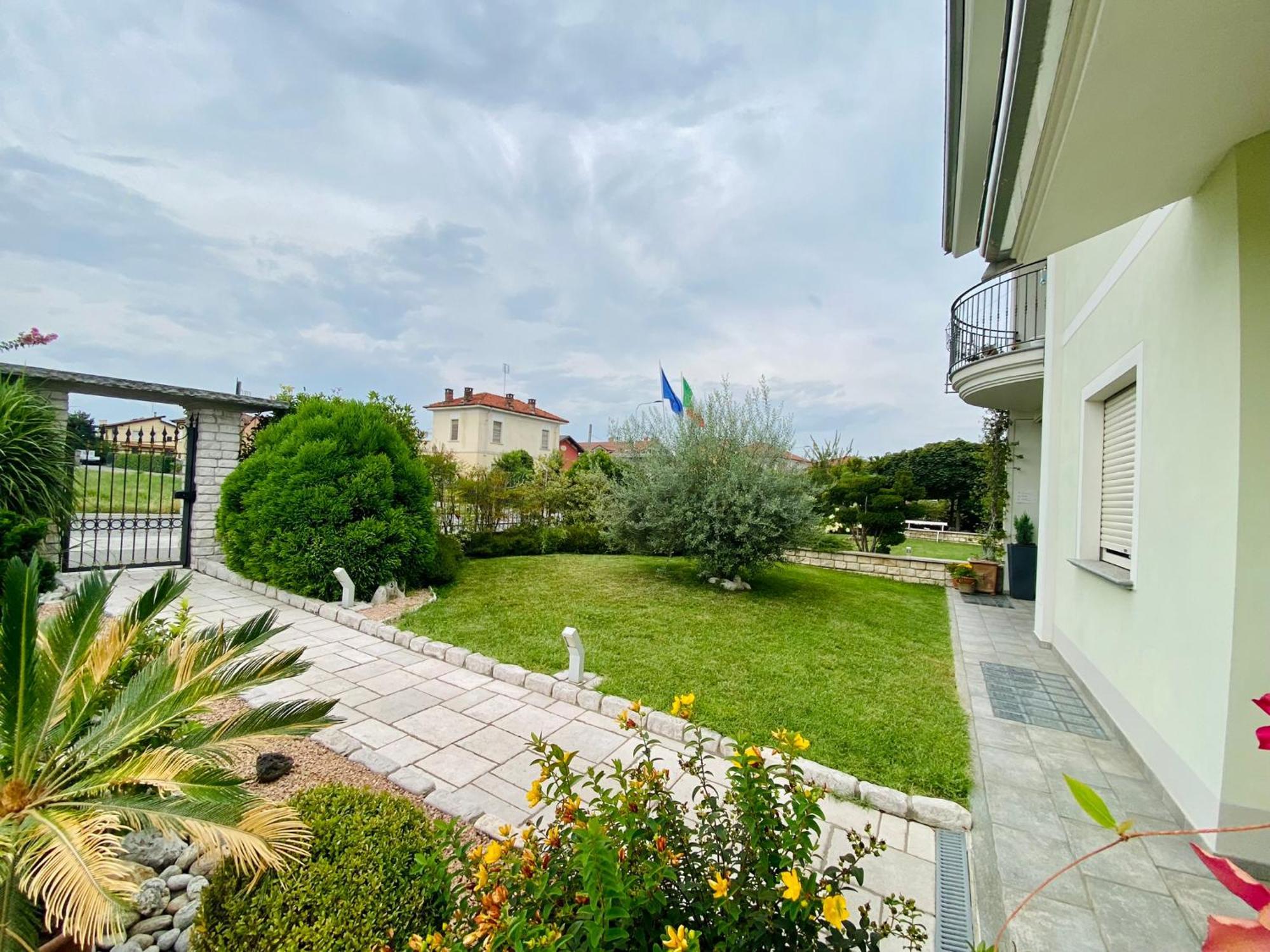 B&B Eremes Cuneo Exteriör bild
